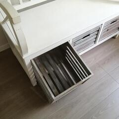 室内用木製アンティークベンチの画像