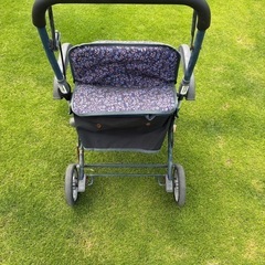 シルバーカー　手押し車　ショッピングカート　高齢の画像