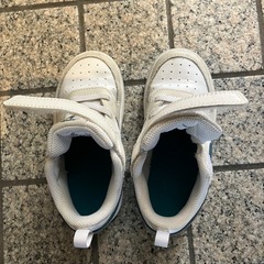 NIKE 子供　靴　15センチ　中古　