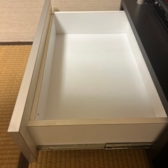テレビボードの画像