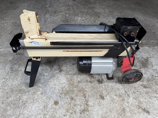 電動　薪割り機