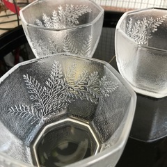 P19　ガラスの器 3個の画像