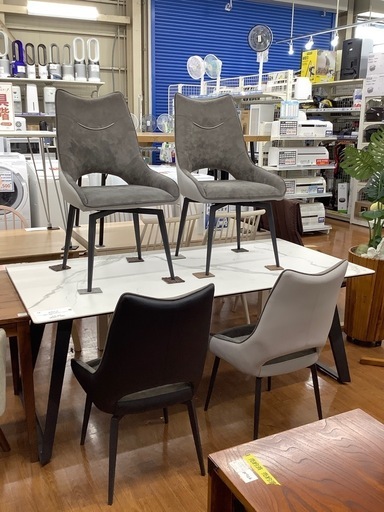 【軽トラック無料貸出中！】かねたや ロータス ダイニング5点セット(ホワイト×ブラック) 入荷しました！