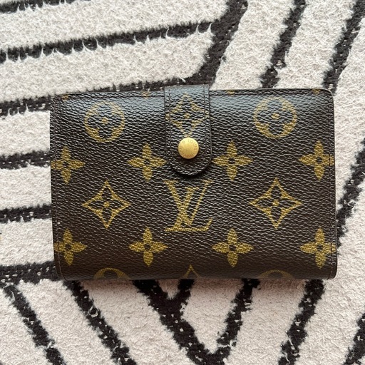 ヴィトン折りたたみ財布