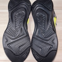 (お話中)プーマ　キッズシューズ白　22cmの画像