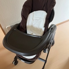 コンビ　電動ゆらゆら　テーブル、オルゴール音付き
