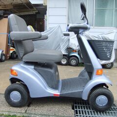 取り引き中   スズキ　セニアカー　ＥＴ４Ｄ　バッテリーほぼ新品　作動確認　ＯＫですが少し難あり　の画像