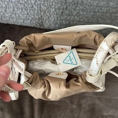 値下不可 新品 アーバンリサーチ MARTJE ナイロンコンビミニショルダーの画像