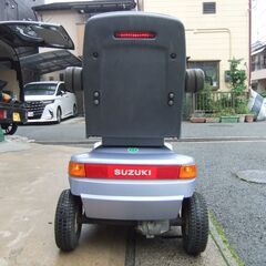 取り引き中   スズキ　セニアカー　ＥＴ４Ｄ　バッテリーほぼ新品　作動確認　ＯＫですが少し難あり　の画像