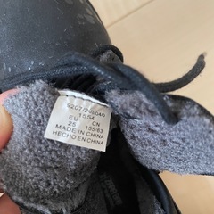 ZARA子供シューズの画像
