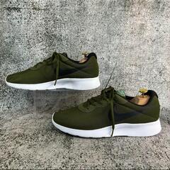 新品同様NIKE TANJUN タンジュンプレミアム876899-300の画像