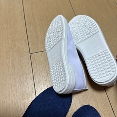 未使用　室内シューズ19センチの画像