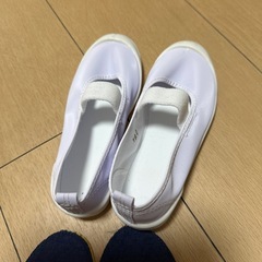 未使用　室内シューズ19センチ