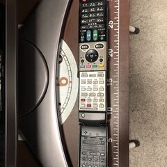 ブルーレイドライブ(難アリ)録画機能内蔵　26インチ　3波対応（地デジ・BS・CS）SHARP　AQUOS　LC-26DX2　リモコン付の画像