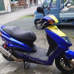 ヤマハ　シグナスＸ  125　SE12J  全塗装　タイヤ新品の画像