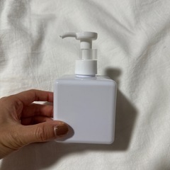 【新品未使用】プッシュソープディスペンサーの画像