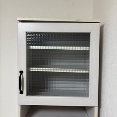 食器棚の画像