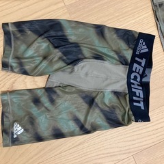 adidas  techfitセット  の画像