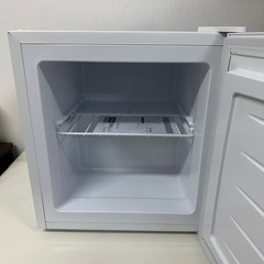 【引取】新品未使用！冷凍庫 小型 32L ★2025年製★の画像