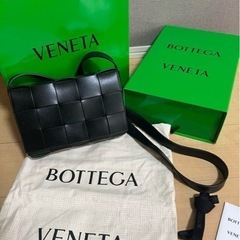 BOTTEGA VENETA ボッテガヴェネタカセットバックの画像