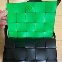 BOTTEGA VENETA ボッテガヴェネタカセットバックの画像