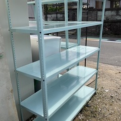 重量物の可能なスチールラックの画像