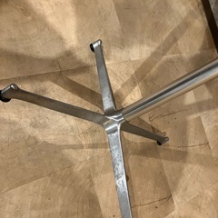 カフェテーブルの画像