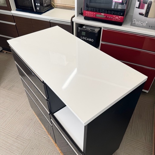 【美品‼️】大川家具 100cm幅キッチンカウンター ミドルレンジボード 食器棚 収納家具 艶あり木目調ブラック♪