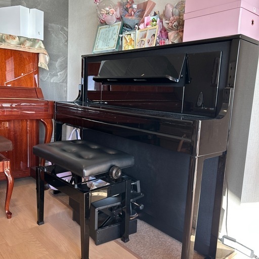 鍵盤楽器、ピアノ Roland LX708