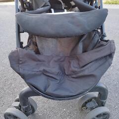 GRACO（グレコ）　シティライトRアップ　ボーダー（BK）　軽量ハイシートベビーカー　足カバー付　 大型ワイドタイヤ仕様の画像