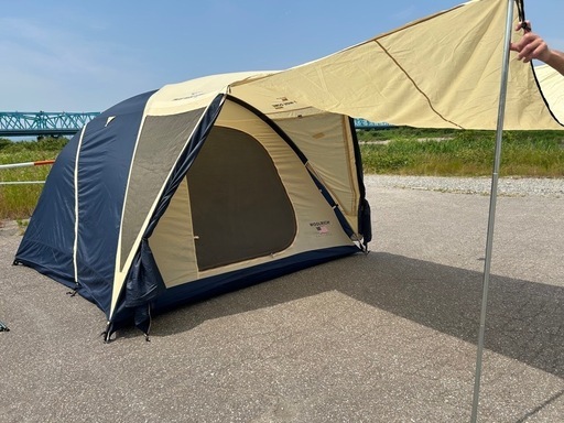 テントとタープ　二つ合わせて