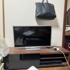 テレビ　32型
