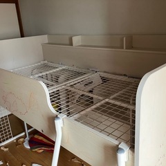 ベッド
