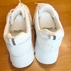 最終値下レディーススニーカーの画像