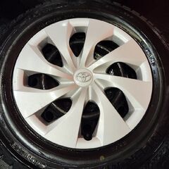 【DUNLOP WM02 205/65R16】スタッドレス【 トヨタ ヤリスクロス 純正ホイール 16インチ 6.5J5HPCD114.3+50】24年製 バリ溝　(KTN411)の画像