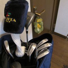 【値下げしました】レディースゴルフクラブハーフGolf　Planner　キャディバック付の画像