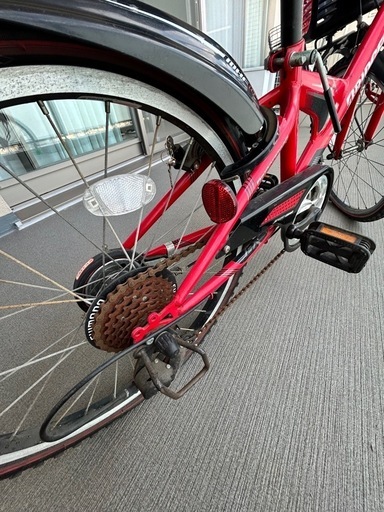 ブリヂストン　子供用自転車　22インチ　赤　引き取り限定 男の子自転車 子供用自転車 22インチ ブリヂストン赤 (Kちゃん