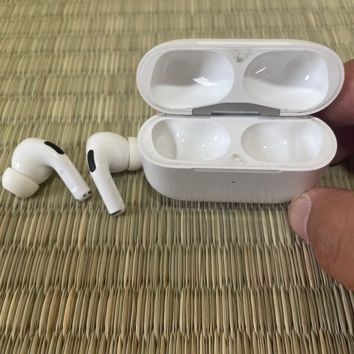 【】Apple AirPods pro(第2世代) 人気モデル 収納しやすい 正規品 匿名配送 第2世代