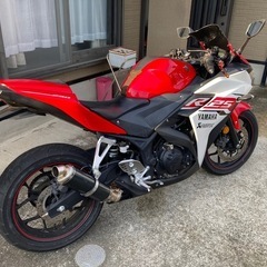 ヤマハ　YZF-R25 RG10J バイク　250
cc 車体の画像