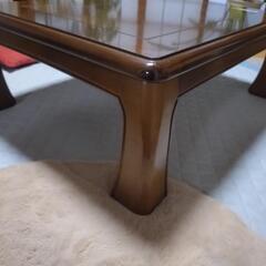 値下げします。家具調テーブルの画像