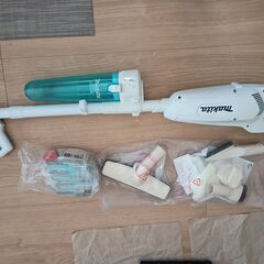 コードレス掃除機　マキタ　CL107FD（電池なし）