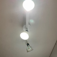 3灯式シーリングスポットライト（E26口金／LED対応）の画像
