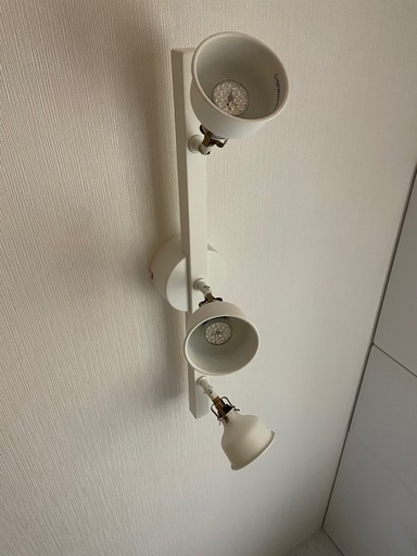 3灯式シーリングスポットライト（E26口金／LED対応）