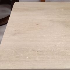 リユースのサカイ栃木店★ジモティ割あり★  テーブル ベージュ×ホワイト W90×D45×H33 クリーニング済み TC9257の画像