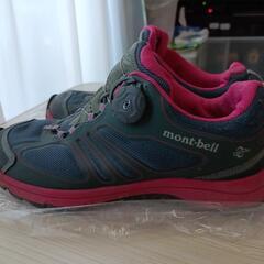mont-bellハイキングシューズ24の画像