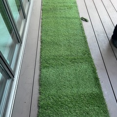 人工芝生　　同じ大きさが2枚ありますの画像