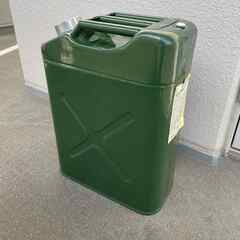 ニューレイトン ガソリン携行缶　20L