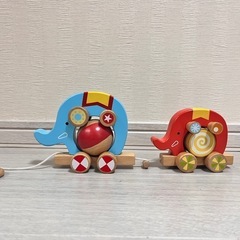赤ちゃんの木のおもちゃ　列車の画像