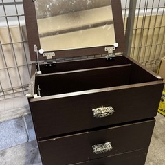 鏡付き収納ボックスの画像