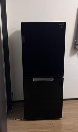 シャープ　冷蔵庫　2023年製